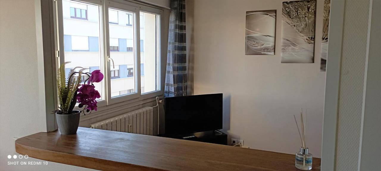 F1Bis Agreable A La Mairie Apartment Limoges Bagian luar foto